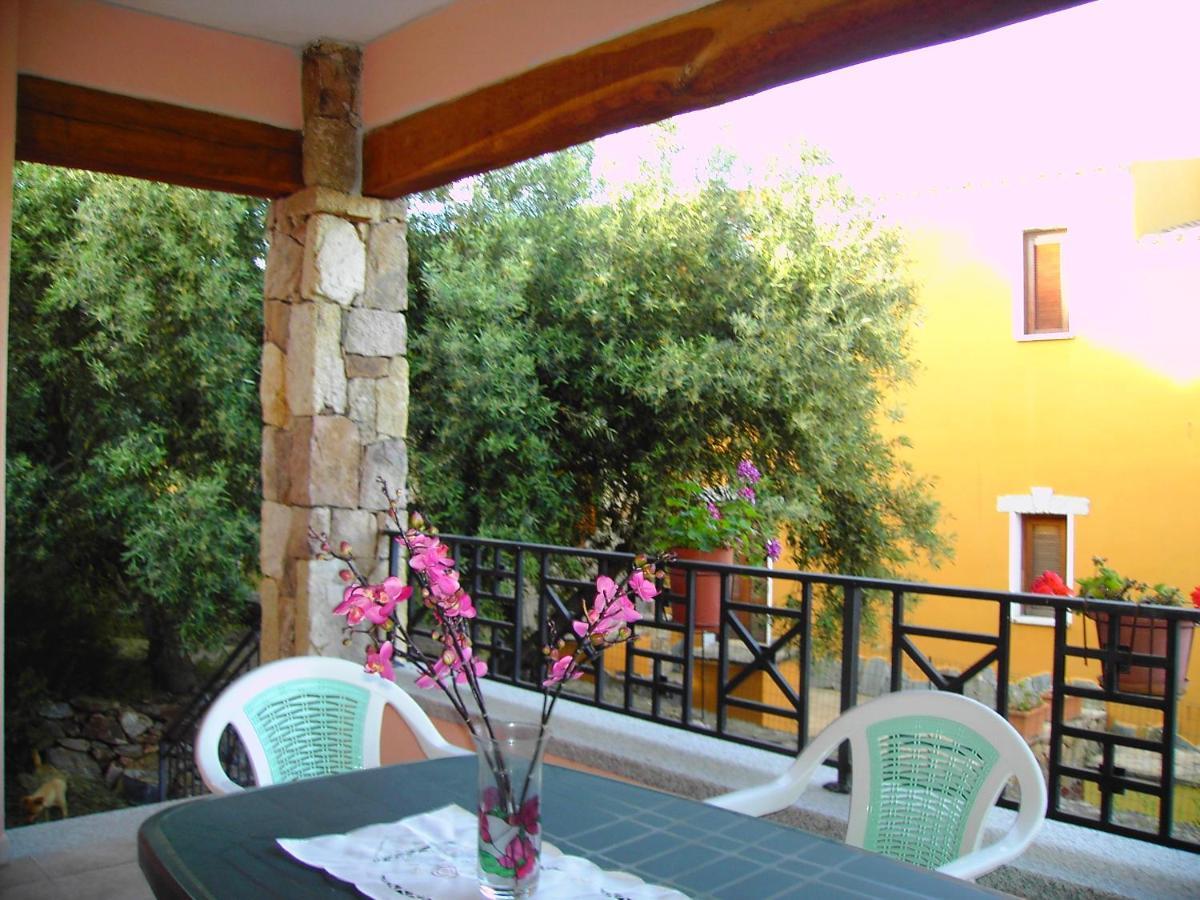 Apartamento Secret Garden Budoni Exterior foto